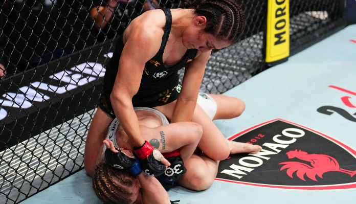 Alexa Grasso frappe Valentina Shevchenko à Noche UFC