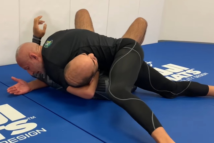 Voici comment faire l'étranglement à guillotine à une main en Jiu-Jitsu