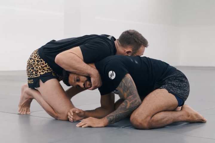 La mentonnière : votre arme secrète (contre la position de la tortue BJJ et au-delà)