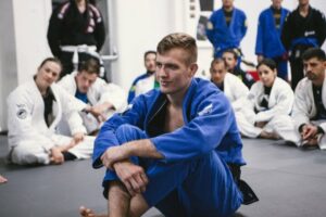 Keenan Cornelius avec des étudiants de BJJ