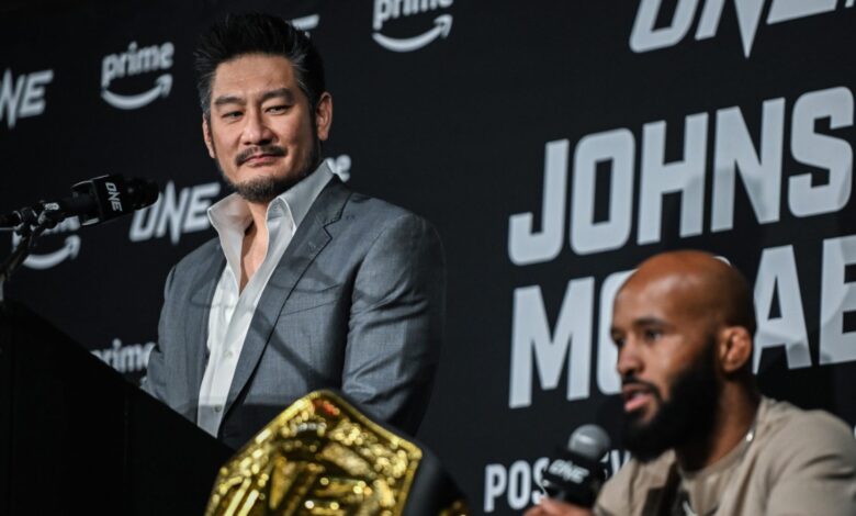 Chatri Sityodtong and Demetrious Johnson
