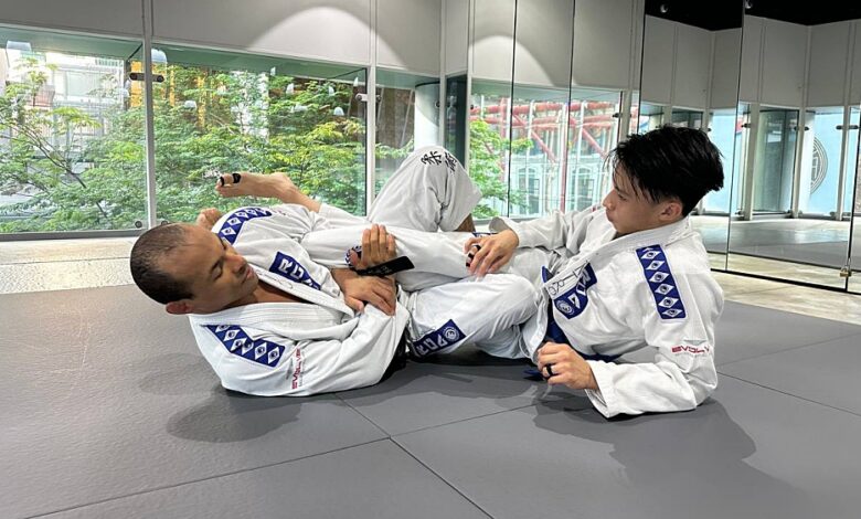 How To Get Into The Saddle Position In BJJ
