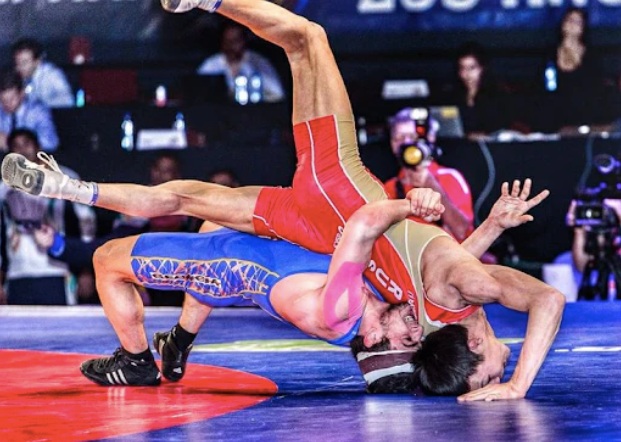 Why Don’t Wrestlers Practice Breakfalls Like They Do in Judo?