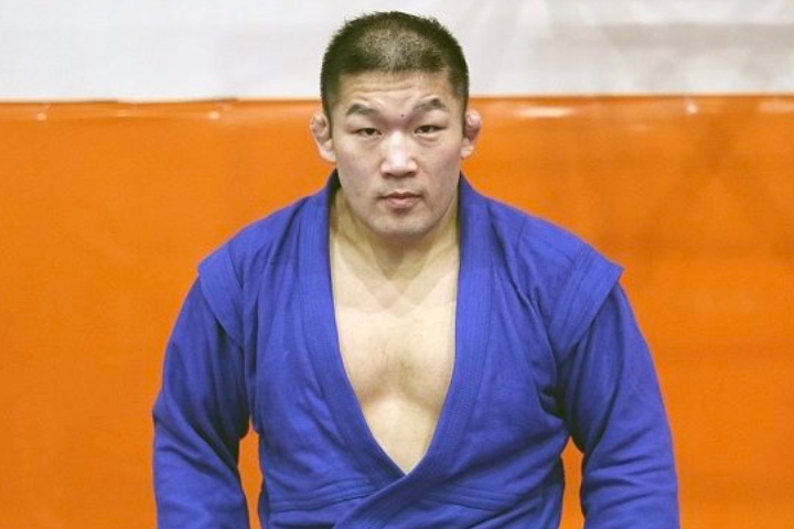 Satoshi Ishii affirme que l'interdiction des éliminations de jambes en judo était politiquement motivée