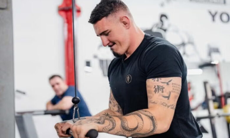 Tom Aspinall training