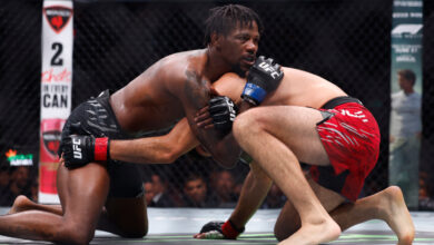 Kevin Holland submits Vicente Luque