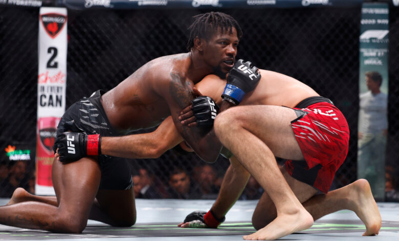 Kevin Holland submits Vicente Luque