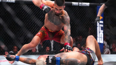 Ilia Topuria knocks out Charles Oliveira at UFC 317