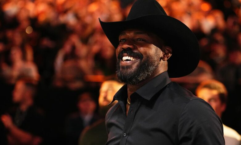 Jon Jones UFC crowd