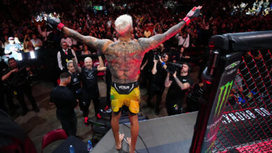 Charles Oliveira UFC walkout