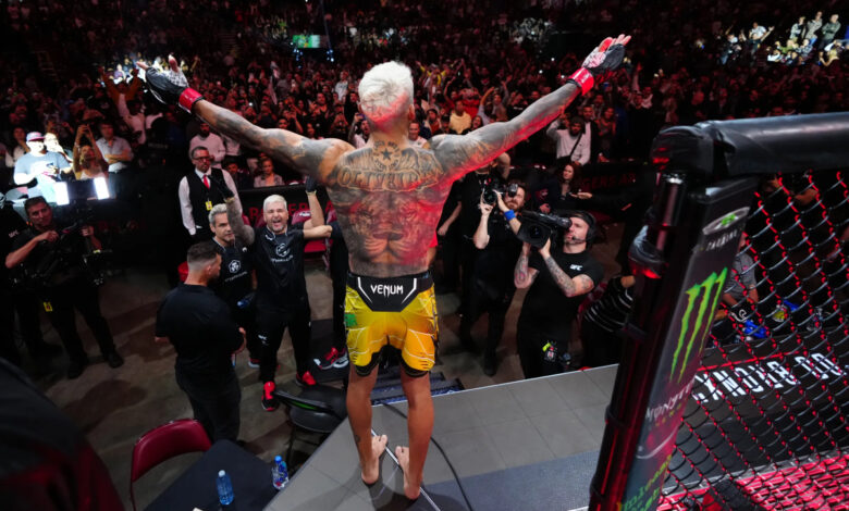 Charles Oliveira UFC walkout