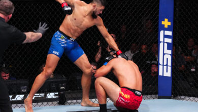 Johnny Walker stops Zhang Mingyang at UFC Shanghai