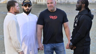 Canelo Alvarez and Terence Crawford staredown