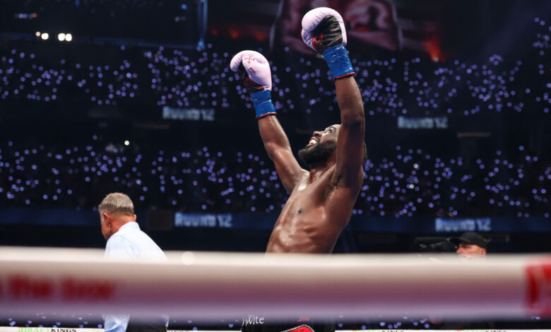 Terence Crawford celebrates win over Canelo Alvarez