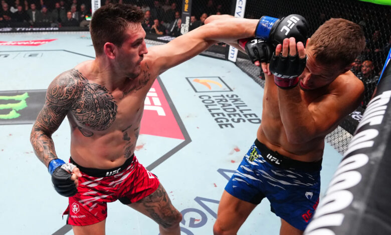 Brendan Allen punches Reinier de Ridder at UFC Vancouver