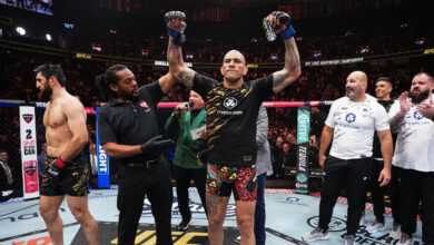 Alex Pereira defeats Magomed Ankalaev at UFC 320