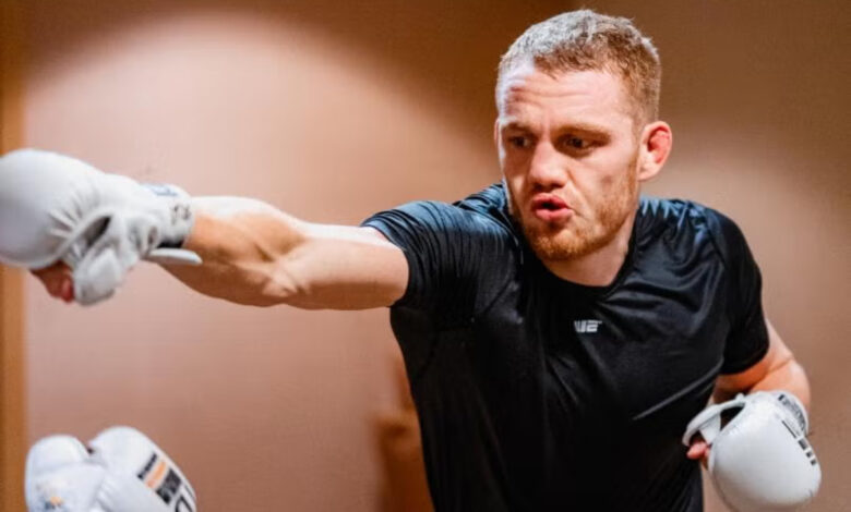 Jack Della Maddalena training