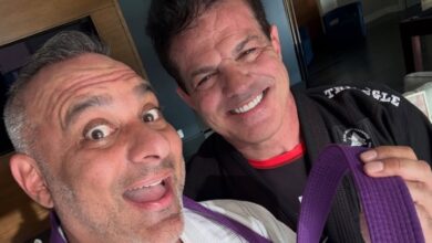 Comedian Russell Peters Promoted To BJJ Purple Belt By Jean Jacques Machado