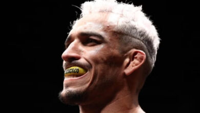 Charles Oliveira UFC walkout prep point