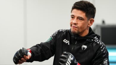Brandon Moreno warms up for a UFC fight