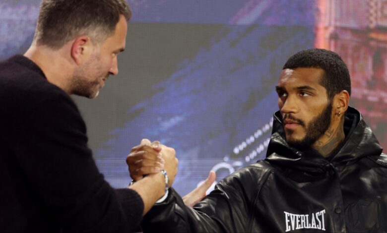 Conor Benn shakes hands with Eddie Hearn