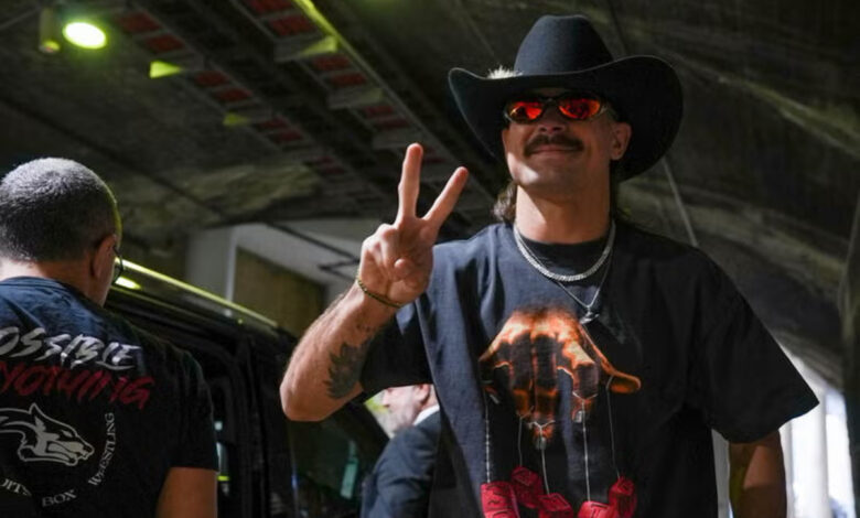 Diego Lopes arrives at UFC 325 presser