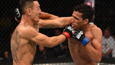 Max Holloway vs. Charles Oliveira 1 in 2015