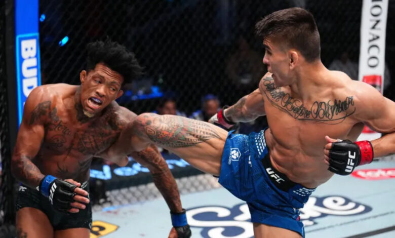 Mario Bautista kicks Vinicius Oliveira at UFC Vegas 113