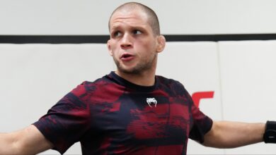 Alex Morono warms up backstage at UFC Vegas 113